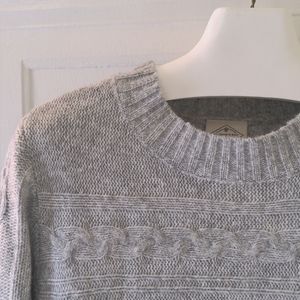 St. John's Bay gray knit sweater